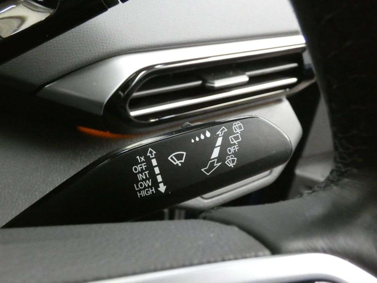 2023 VOLKSWAGEN ID.4 2023 VOLKSWAGEN ID.4