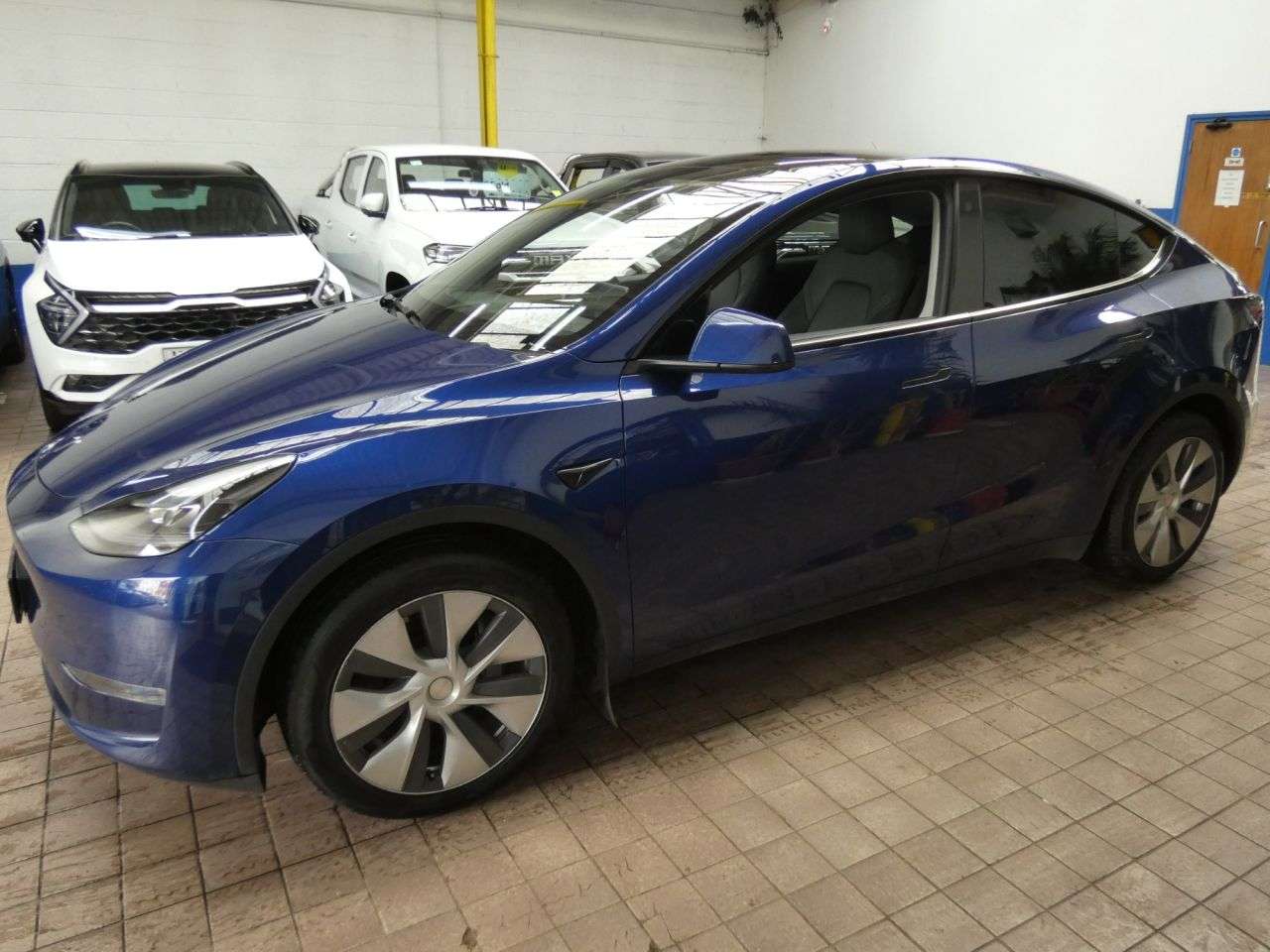 2023 TESLA MODEL Y 2023 TESLA MODEL Y