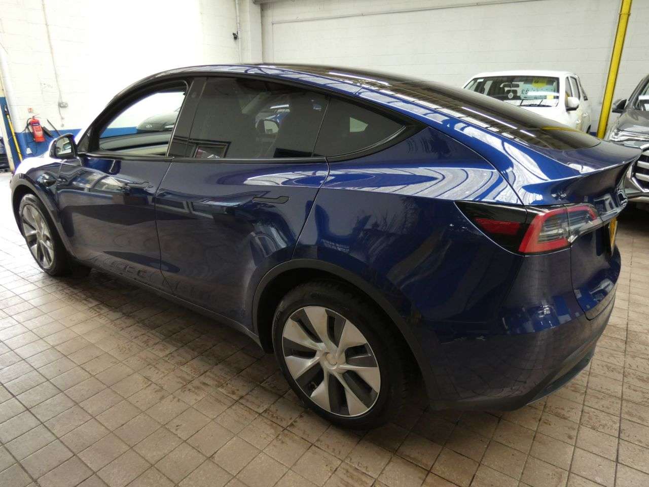 2023 TESLA MODEL Y 2023 TESLA MODEL Y