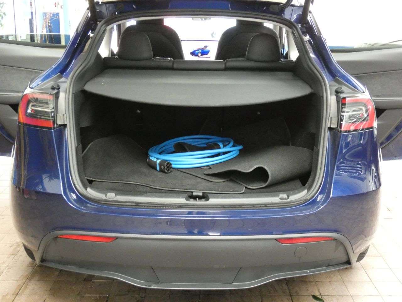 2023 TESLA MODEL Y 2023 TESLA MODEL Y