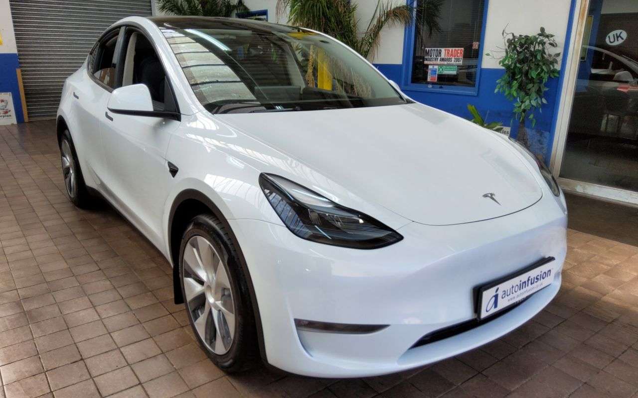 2023 TESLA MODEL Y 2023 TESLA MODEL Y