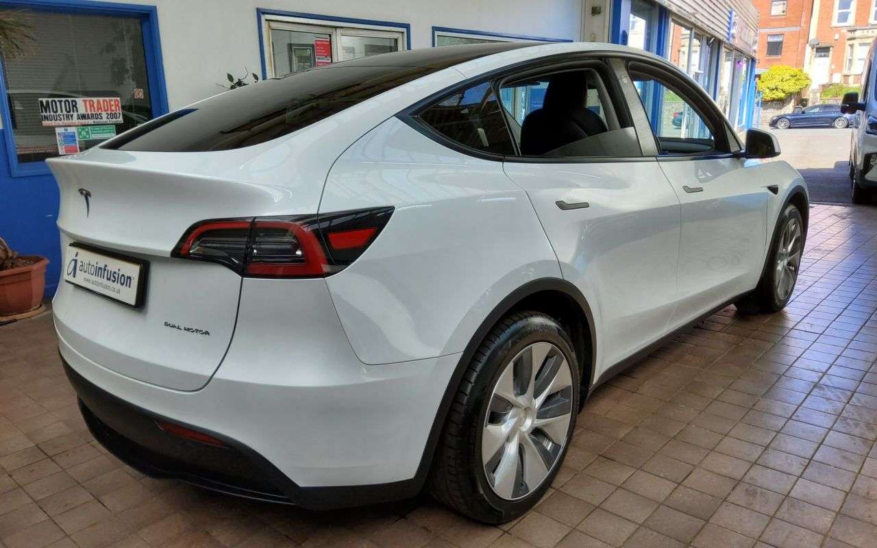 2023 TESLA MODEL Y 2023 TESLA MODEL Y