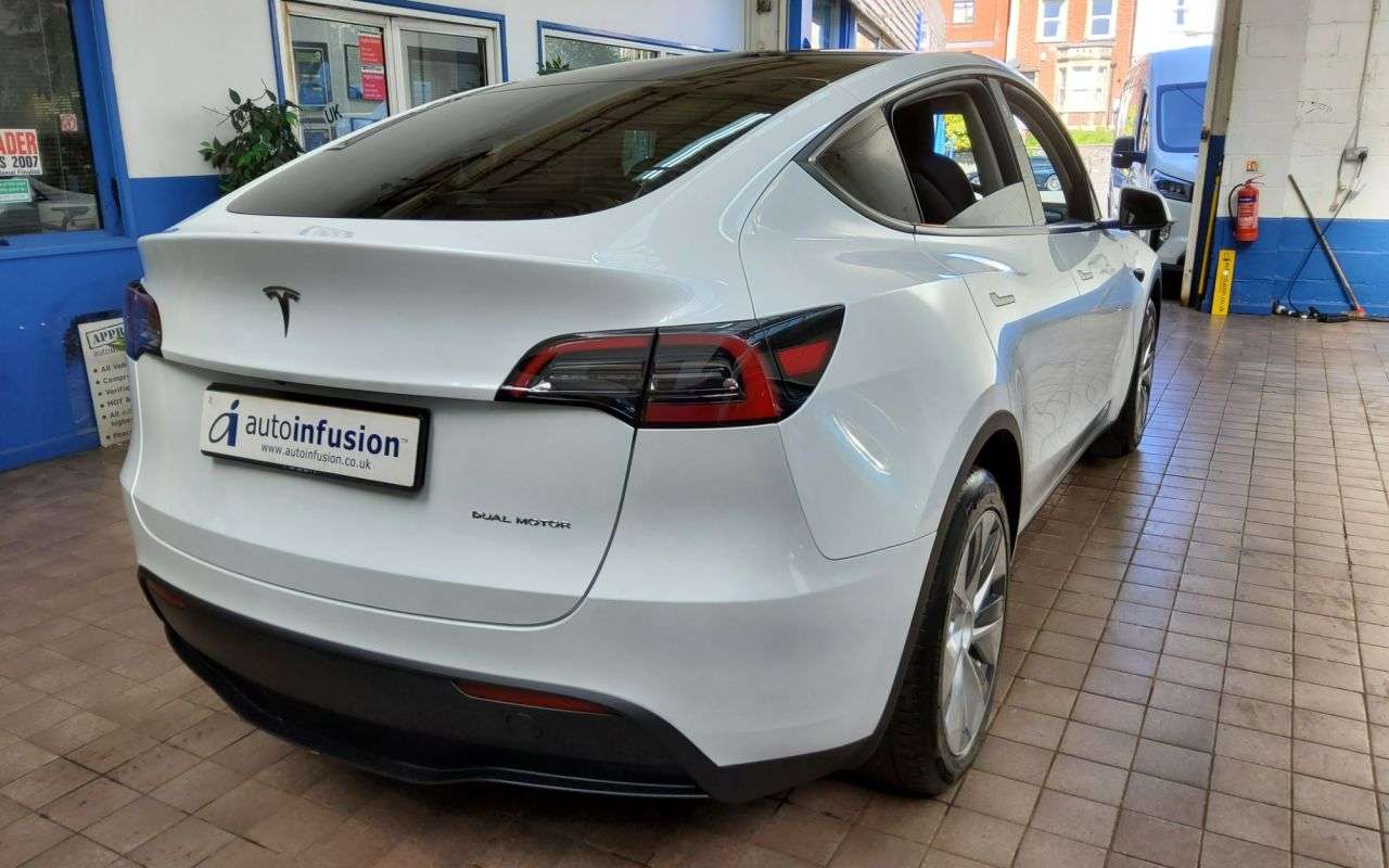 2023 TESLA MODEL Y 2023 TESLA MODEL Y