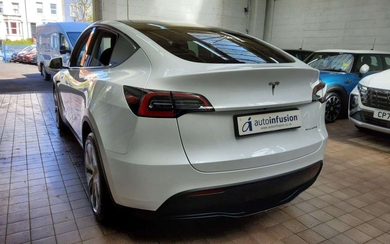 2023 TESLA MODEL Y 2023 TESLA MODEL Y