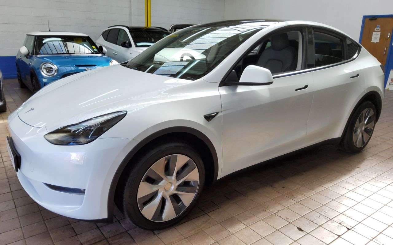 2023 TESLA MODEL Y 2023 TESLA MODEL Y