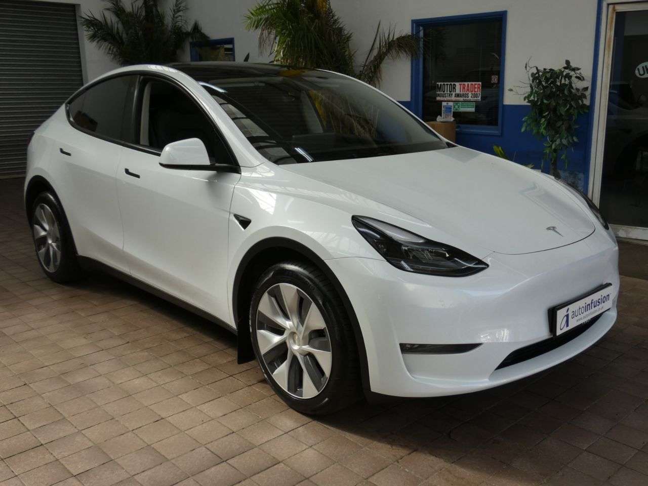 2023 TESLA MODEL Y 2023 TESLA MODEL Y