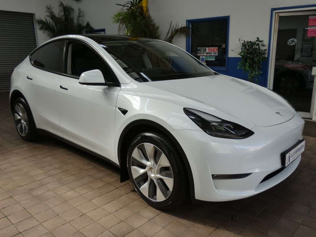 2023 TESLA MODEL Y 2023 TESLA MODEL Y