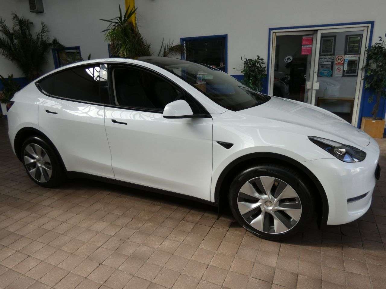 2023 TESLA MODEL Y 2023 TESLA MODEL Y