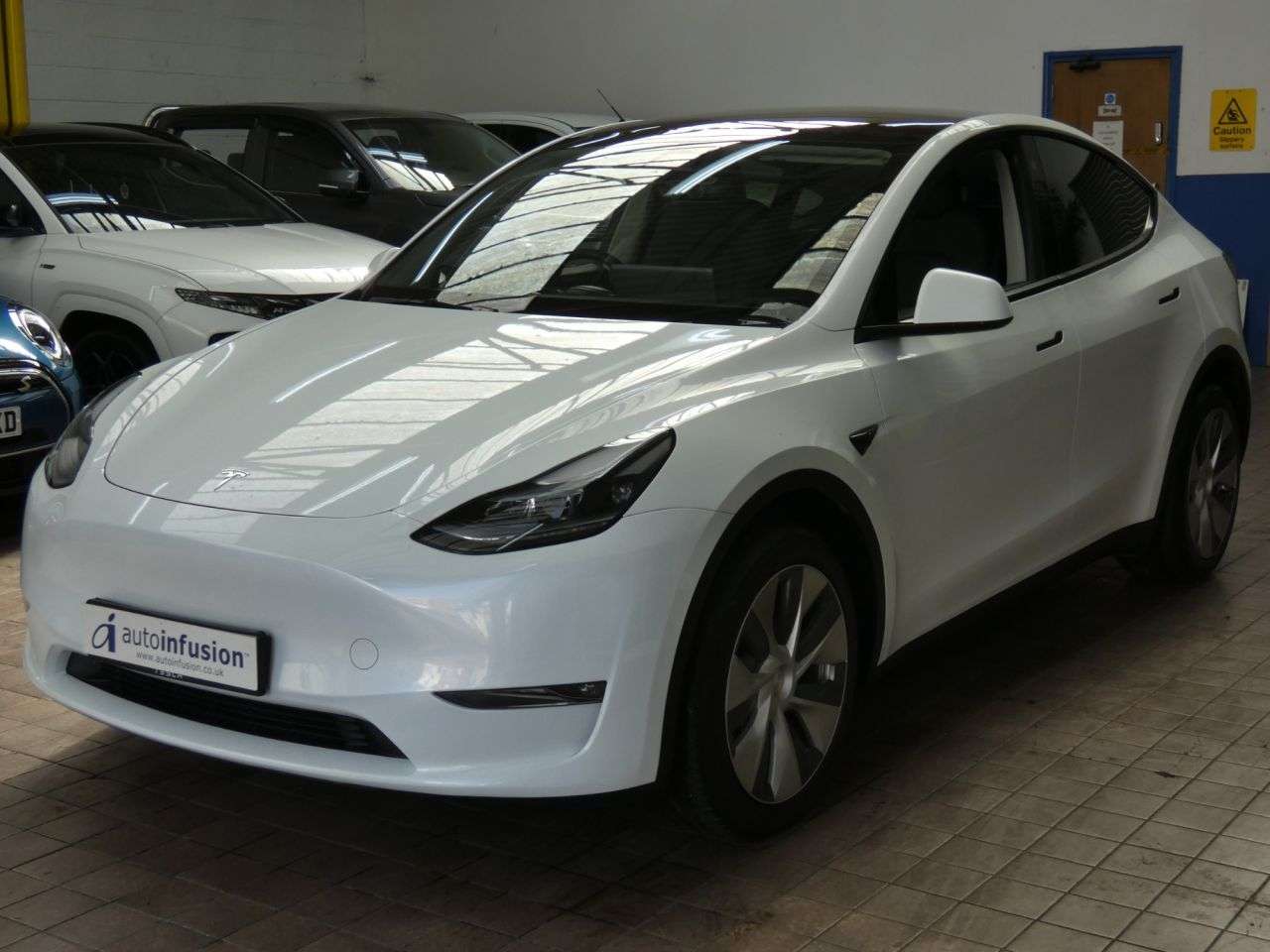 A 2023 TESLA MODEL Y (Dual Motor) Long Range SUV 5dr Electric Auto 4WDE (384 bhp) ALL TESLA UPDA A 2023 TESLA MODEL Y (Dual Motor) Long Range SUV 5dr Electric Auto 4WDE (384 bhp) ALL TESLA UPDA