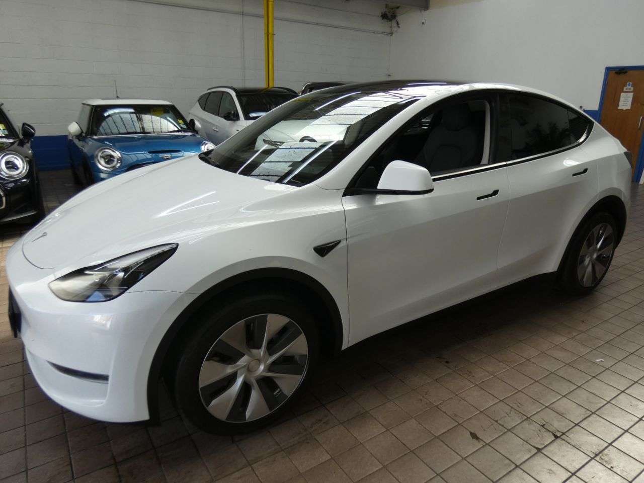 2023 TESLA MODEL Y 2023 TESLA MODEL Y