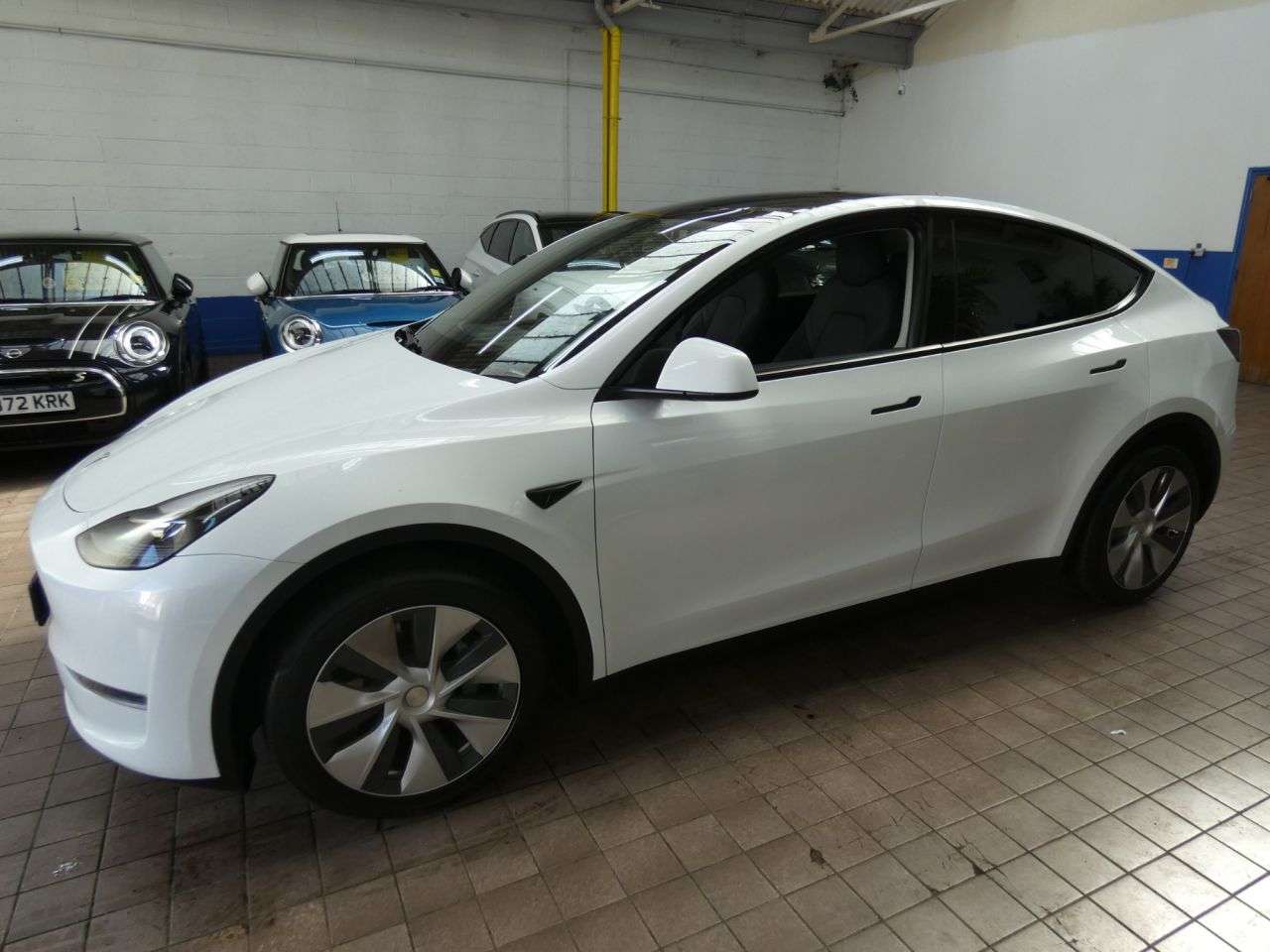 2023 TESLA MODEL Y 2023 TESLA MODEL Y