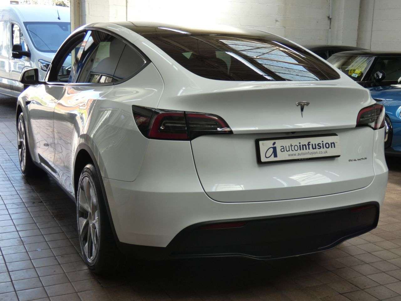 2023 TESLA MODEL Y 2023 TESLA MODEL Y