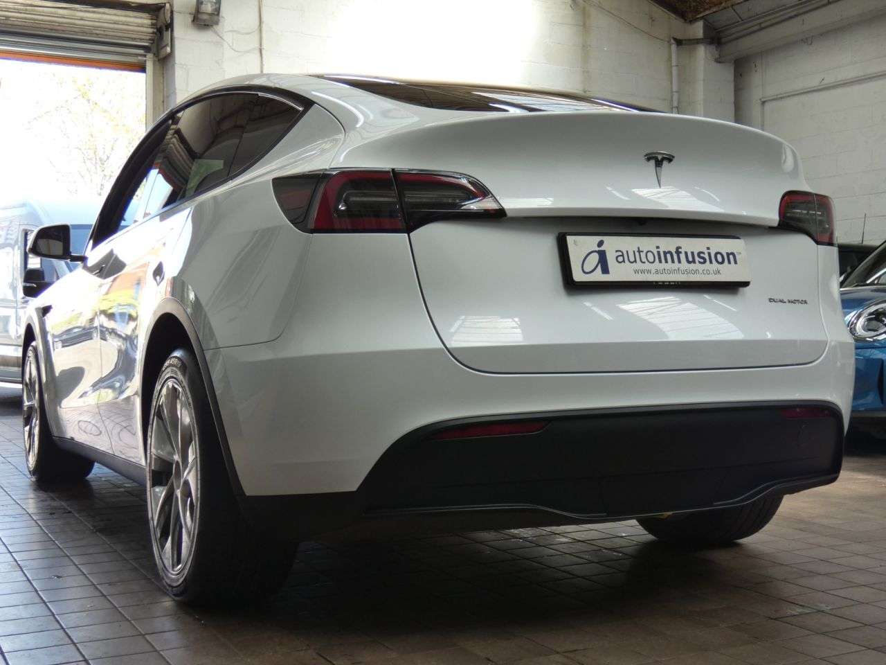 2023 TESLA MODEL Y 2023 TESLA MODEL Y