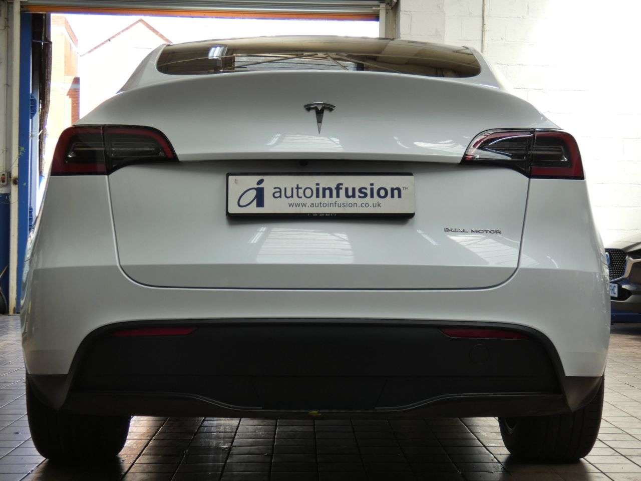 2023 TESLA MODEL Y 2023 TESLA MODEL Y