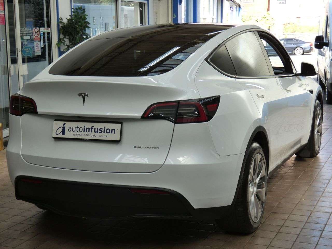 2023 TESLA MODEL Y 2023 TESLA MODEL Y