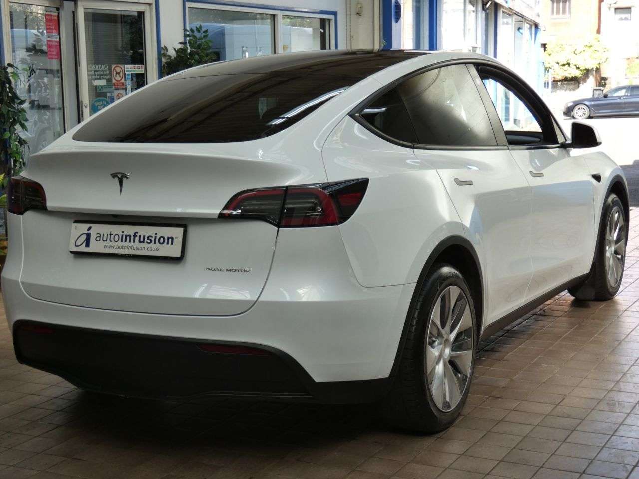 2023 TESLA MODEL Y 2023 TESLA MODEL Y