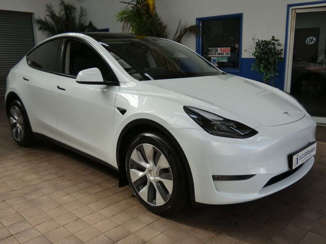 2023 TESLA MODEL Y 2023 TESLA MODEL Y