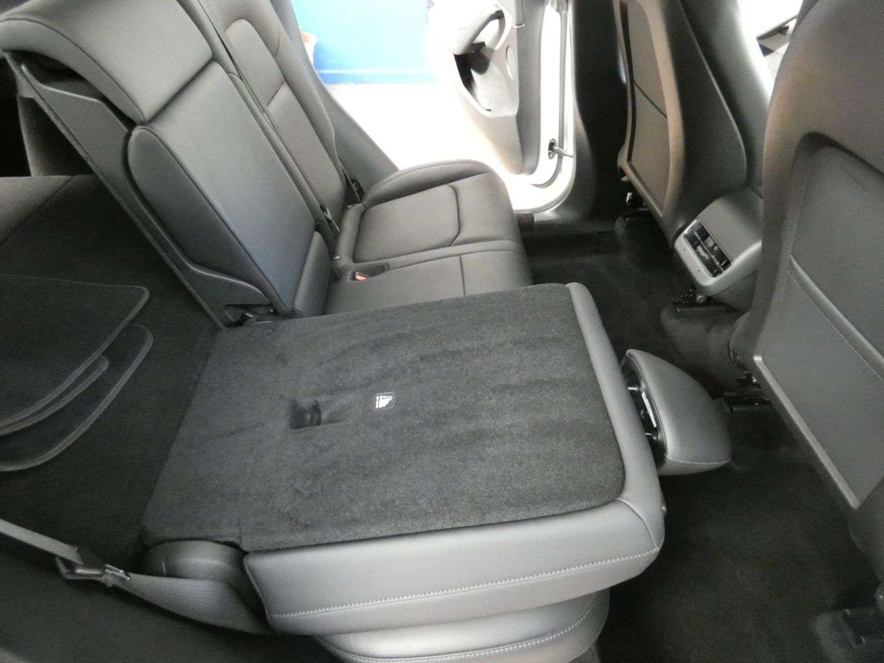 2023 TESLA MODEL Y 2023 TESLA MODEL Y