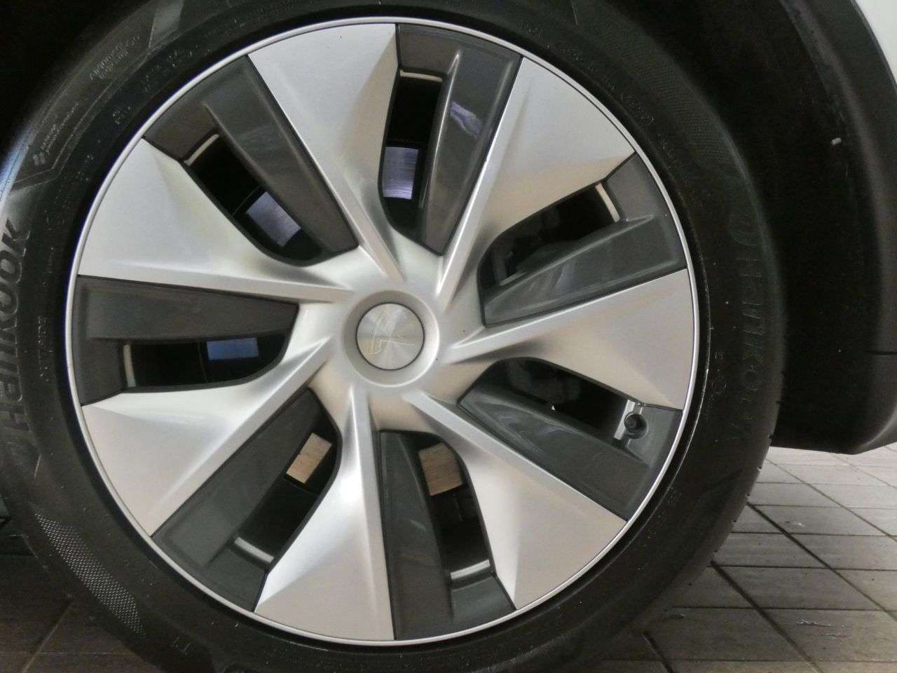 2023 TESLA MODEL Y 2023 TESLA MODEL Y
