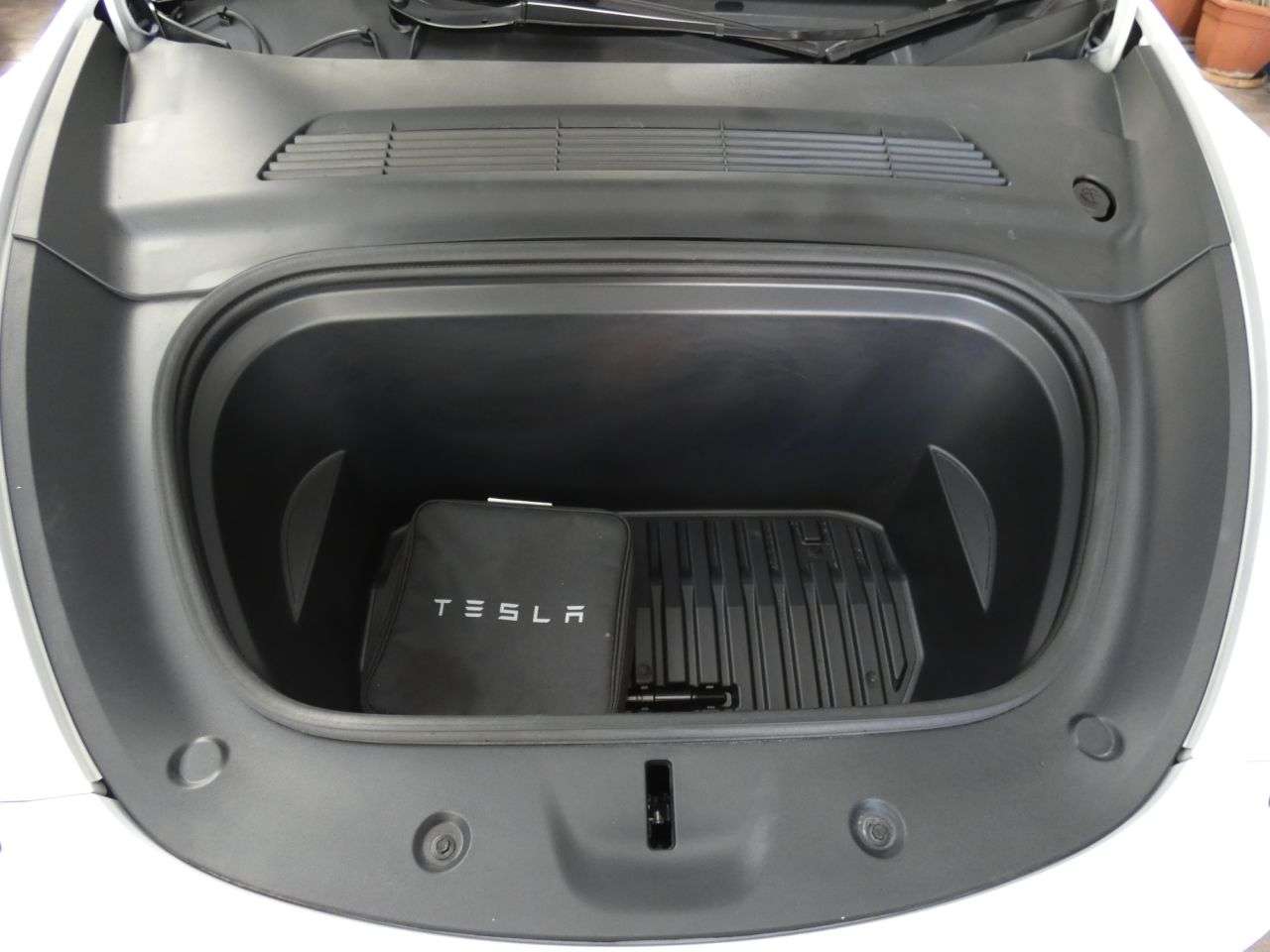 2023 TESLA MODEL Y 2023 TESLA MODEL Y