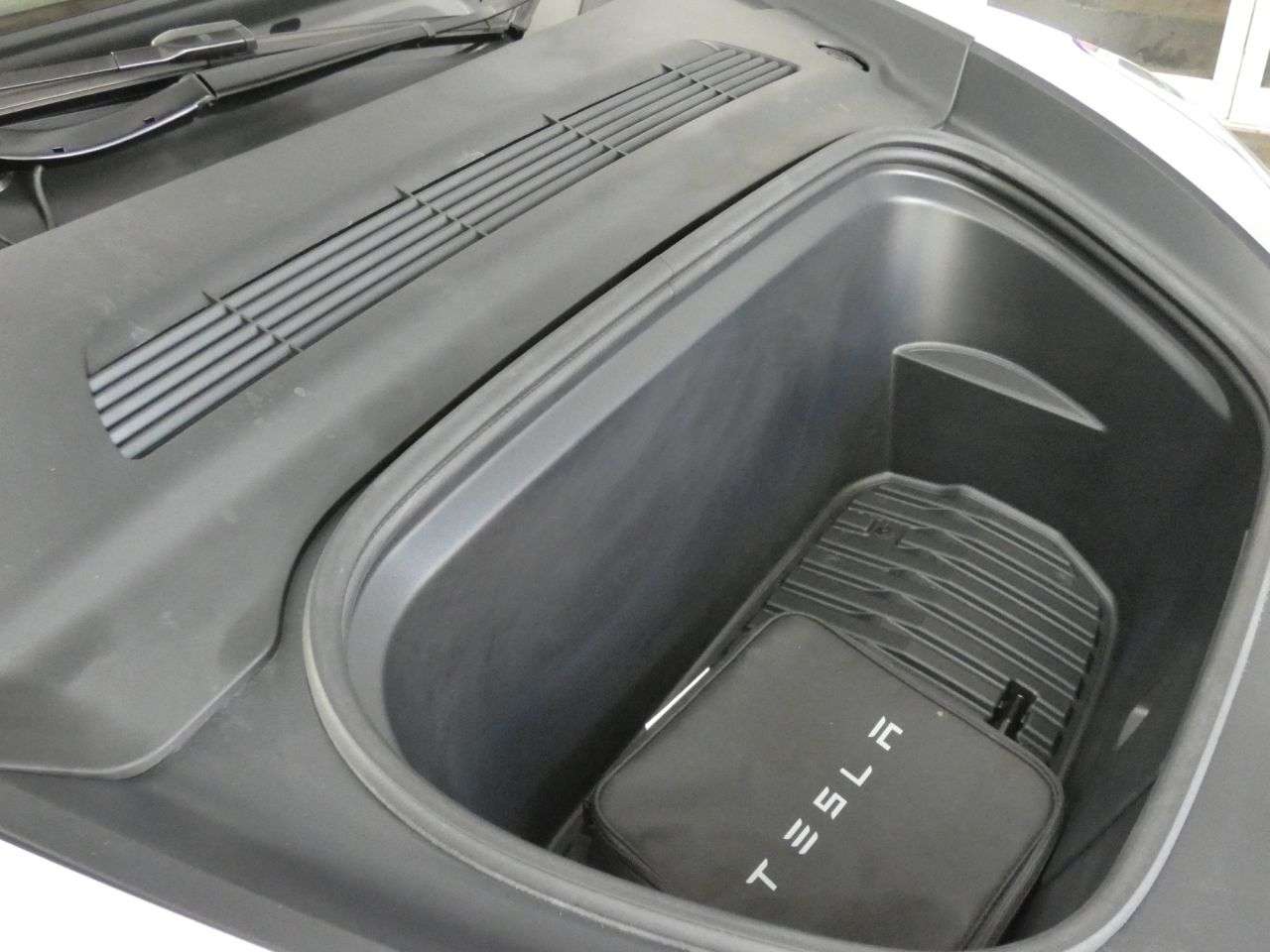 2023 TESLA MODEL Y 2023 TESLA MODEL Y