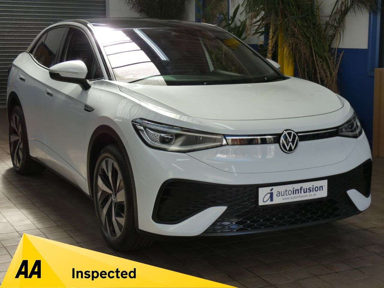 A 2022 VOLKSWAGEN ID.5 Pro 77kWh Style SUV 5dr Electric Auto (174 ps) 1 OWNER SERVICE HISTORY WARR A 2022 VOLKSWAGEN ID.5 Pro 77kWh Style SUV 5dr Electric Auto (174 ps) 1 OWNER SERVICE HISTORY WARR