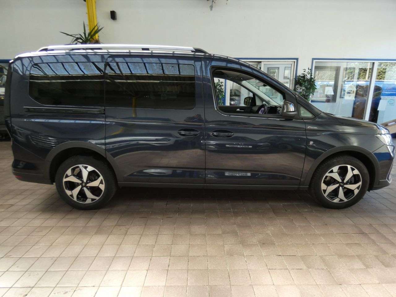 2023 FORD GRAND TOURNEO CONNECT 2023 FORD GRAND TOURNEO CONNECT