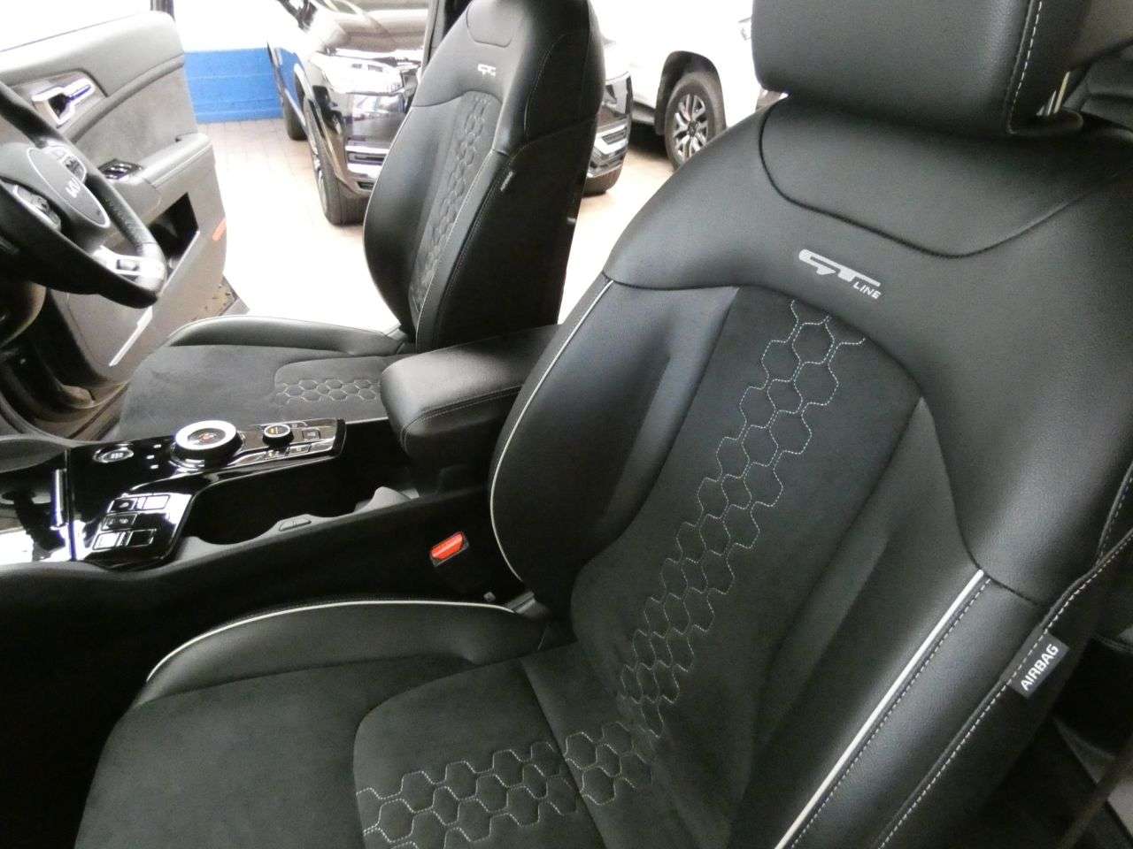 2025 KIA SPORTAGE 2025 KIA SPORTAGE
