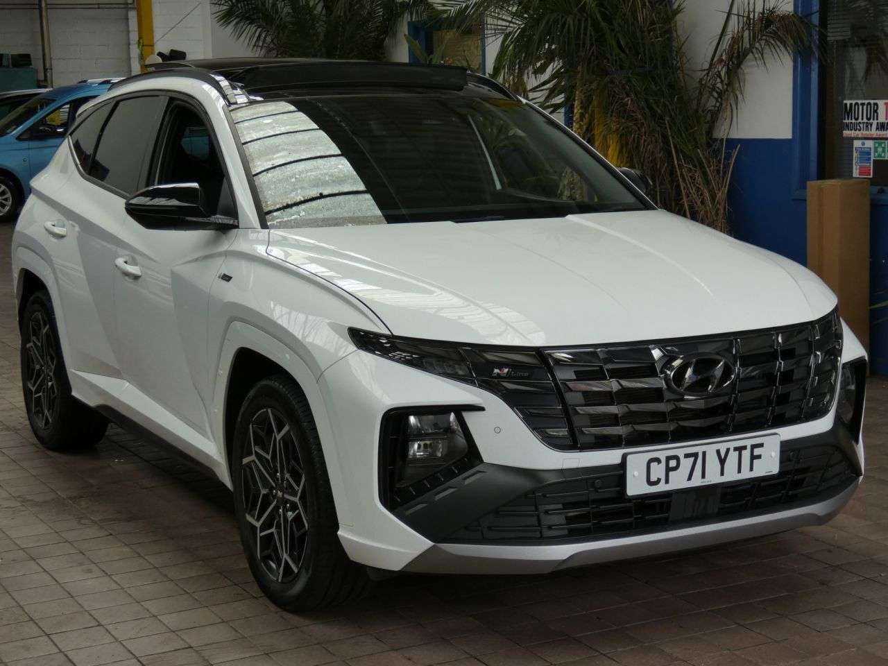 A 2022 HYUNDAI TUCSON 1.6 h T-GDi N Line S SUV 5dr Petrol Hybrid Auto Euro 6 (s/s) (230 ps) Full A 2022 HYUNDAI TUCSON 1.6 h T-GDi N Line S SUV 5dr Petrol Hybrid Auto Euro 6 (s/s) (230 ps) Full