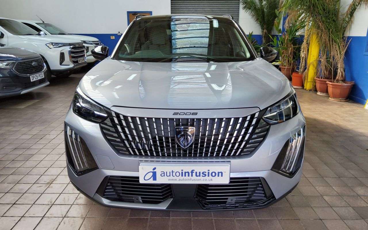 2023 PEUGEOT 2008 2023 PEUGEOT 2008