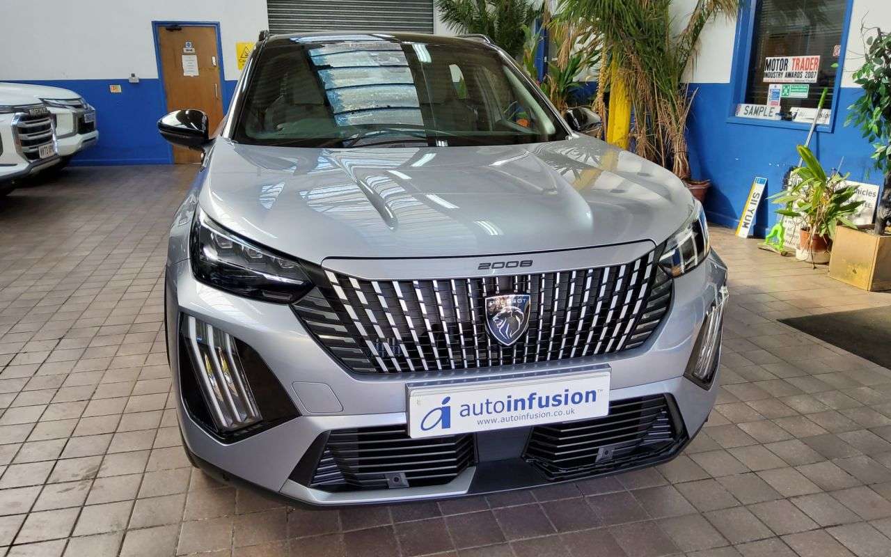 2023 PEUGEOT 2008 2023 PEUGEOT 2008