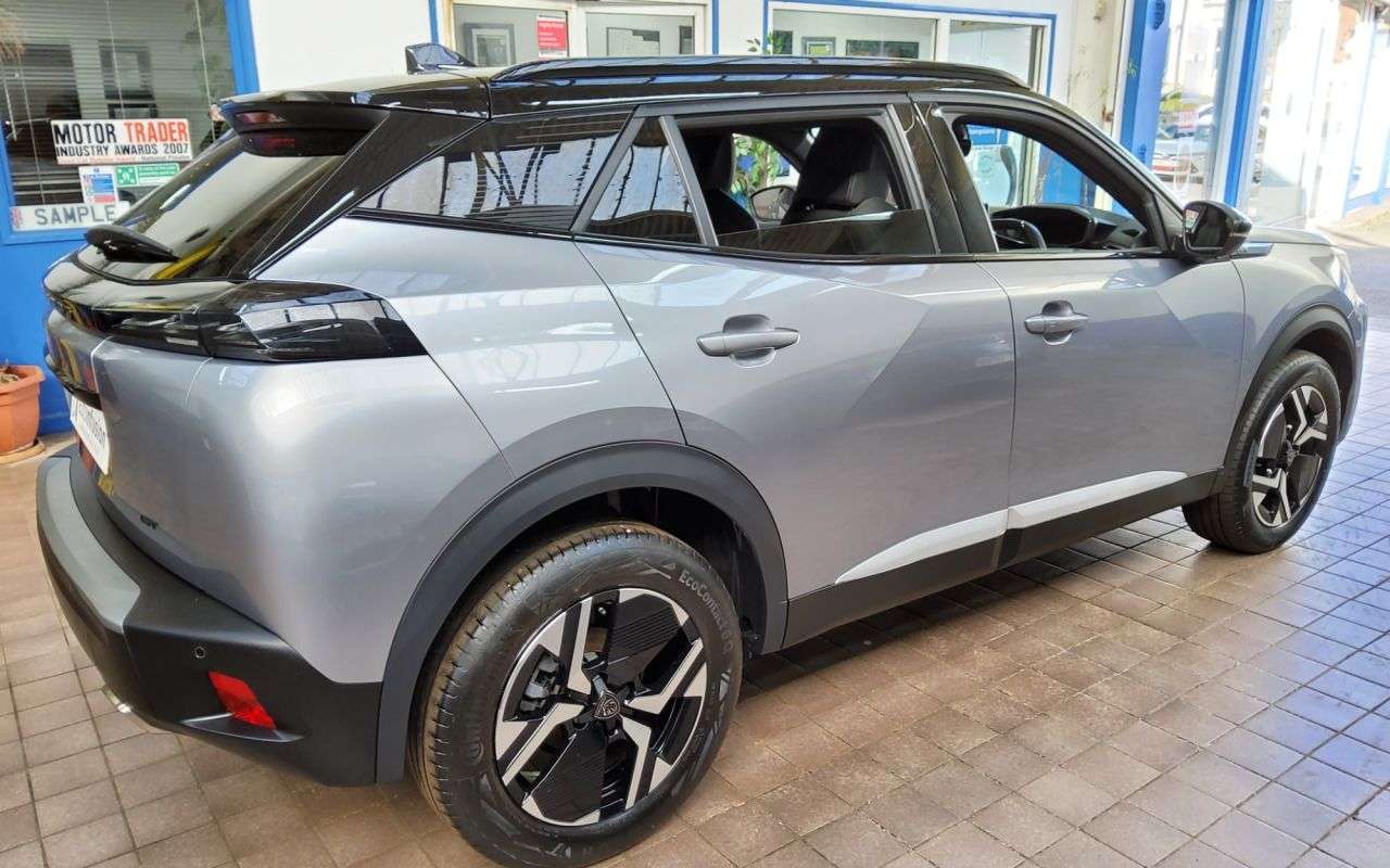 2023 PEUGEOT 2008 2023 PEUGEOT 2008
