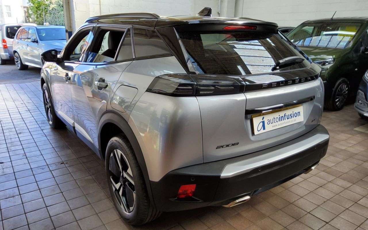 2023 PEUGEOT 2008 2023 PEUGEOT 2008