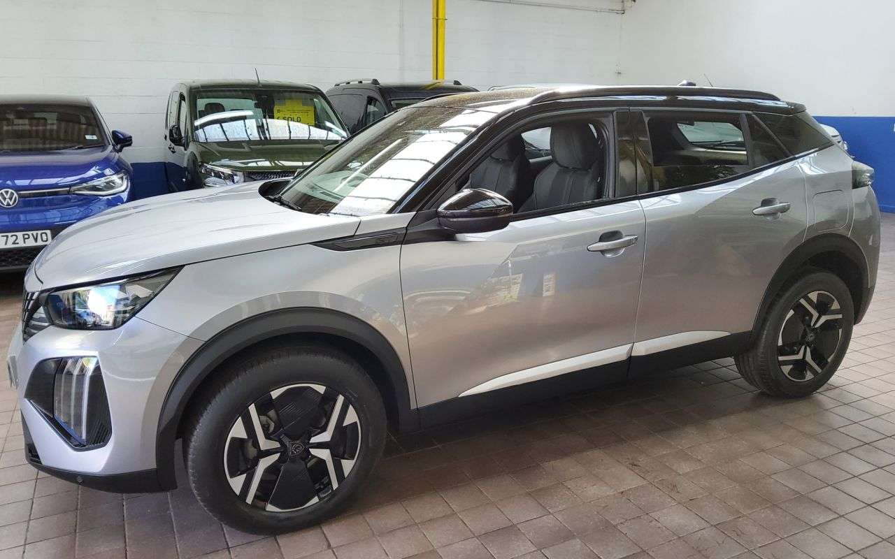2023 PEUGEOT 2008 2023 PEUGEOT 2008