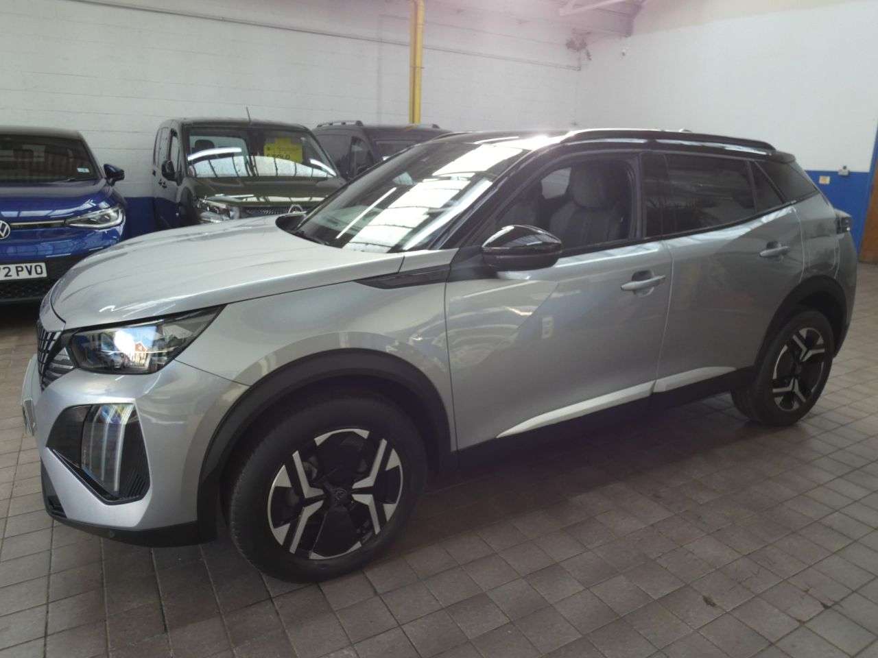 2023 PEUGEOT 2008 2023 PEUGEOT 2008