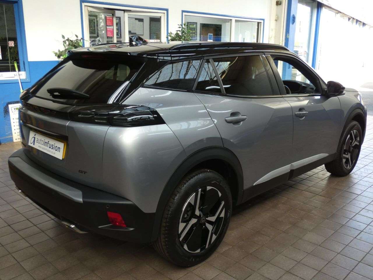 2023 PEUGEOT 2008 2023 PEUGEOT 2008