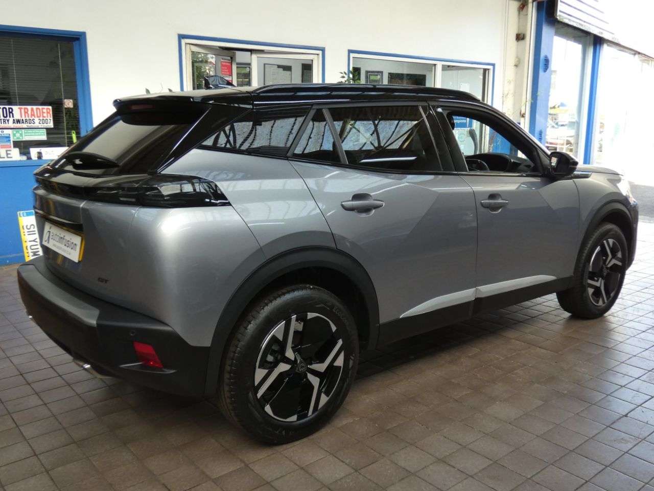2023 PEUGEOT 2008 2023 PEUGEOT 2008