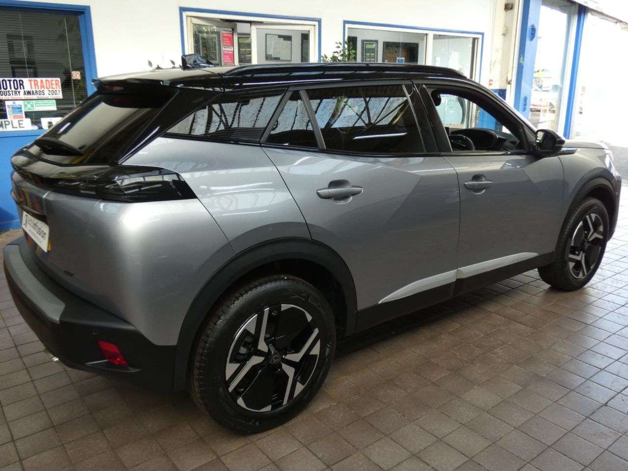 2023 PEUGEOT 2008 2023 PEUGEOT 2008