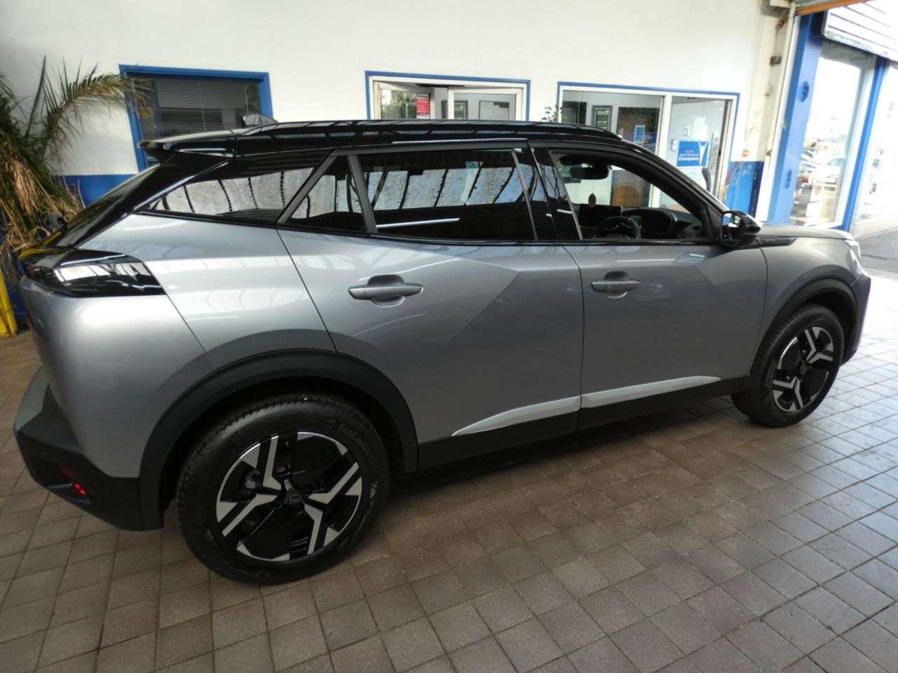 2023 PEUGEOT 2008 2023 PEUGEOT 2008