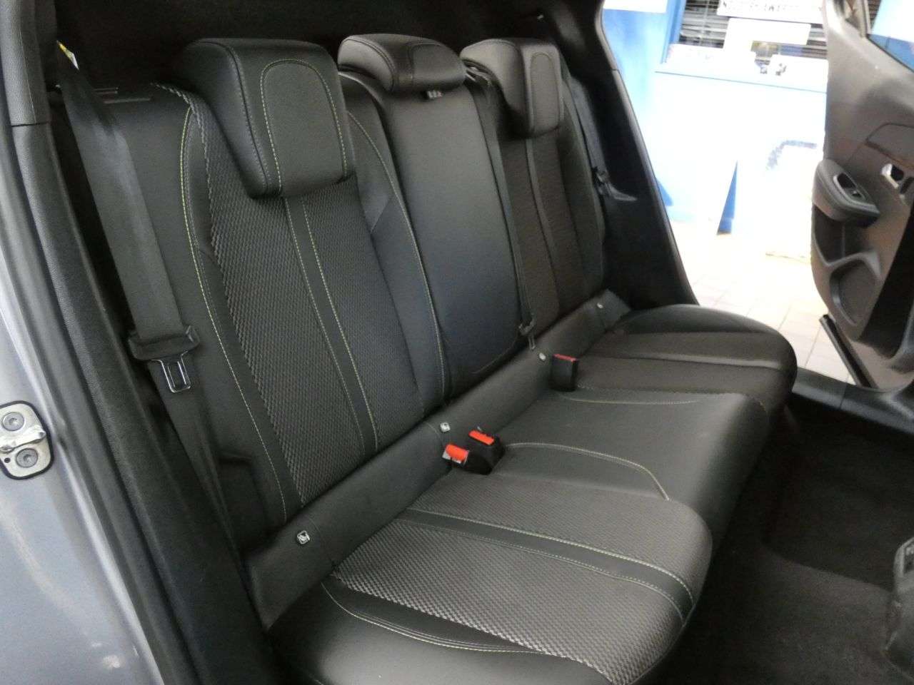 2023 PEUGEOT 2008 2023 PEUGEOT 2008