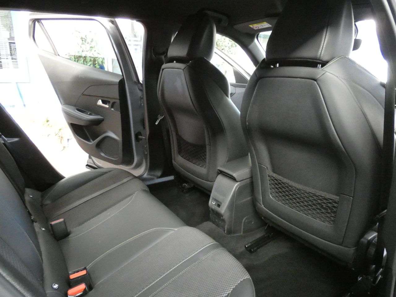 2023 PEUGEOT 2008 2023 PEUGEOT 2008