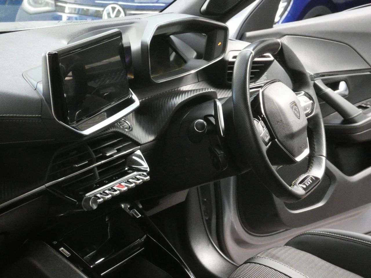 2023 PEUGEOT 2008 2023 PEUGEOT 2008