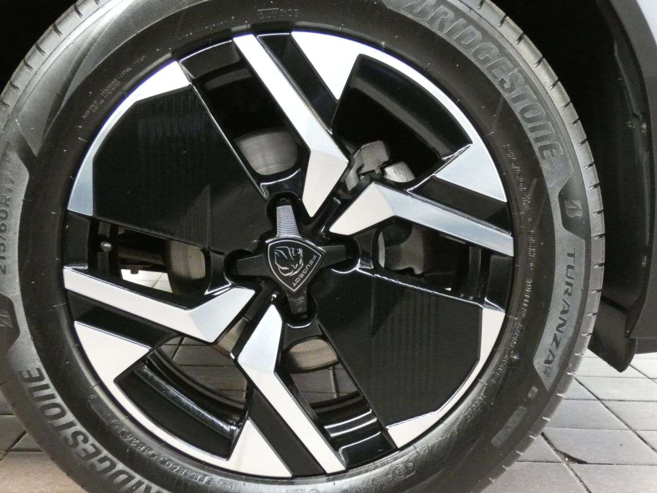 2023 PEUGEOT 2008 2023 PEUGEOT 2008