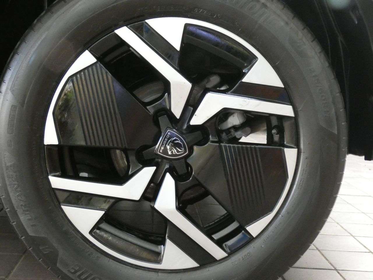 2023 PEUGEOT 2008 2023 PEUGEOT 2008