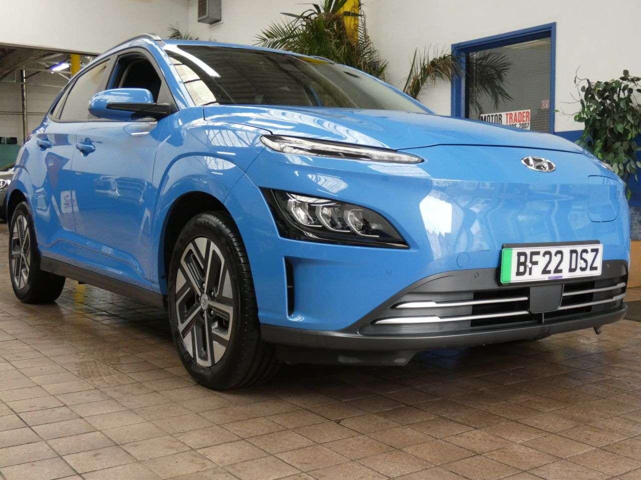 A 2022 HYUNDAI KONA 64kWh Premium SUV 5dr Electric Auto (10.5kW Charger) (204 ps) LOW MILES EXC A 2022 HYUNDAI KONA 64kWh Premium SUV 5dr Electric Auto (10.5kW Charger) (204 ps) LOW MILES EXC