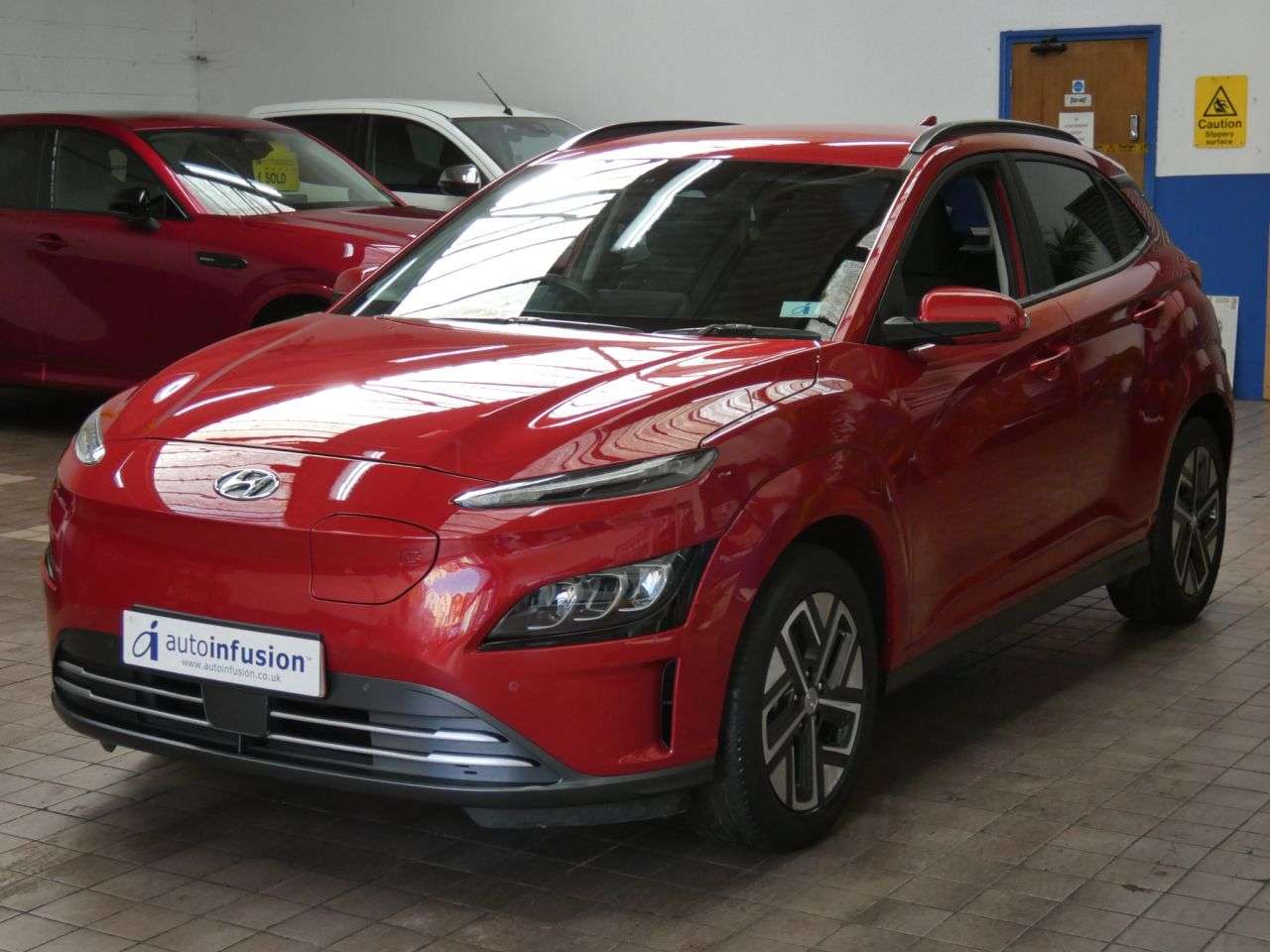 A 2022 HYUNDAI KONA 64kWh Premium SUV 5dr Electric Auto (10.5kW Charger) (204 ps) GENUINE LOW M A 2022 HYUNDAI KONA 64kWh Premium SUV 5dr Electric Auto (10.5kW Charger) (204 ps) GENUINE LOW M