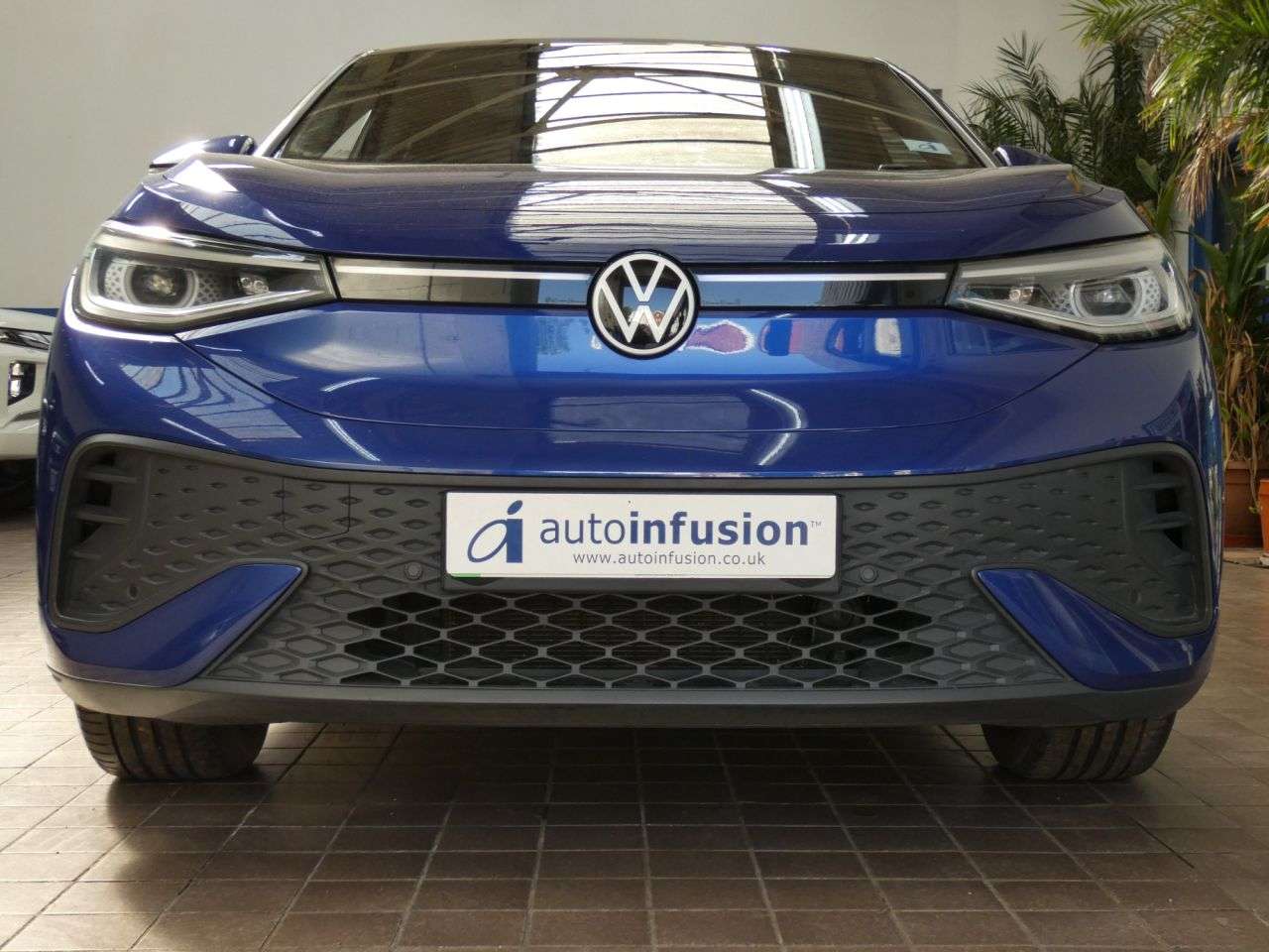 A 2022 VOLKSWAGEN ID.5 Pro Performance 77kWh Style SUV 5dr Electric Auto (204 ps) 1 OWNER SERVICE A 2022 VOLKSWAGEN ID.5 Pro Performance 77kWh Style SUV 5dr Electric Auto (204 ps) 1 OWNER SERVICE