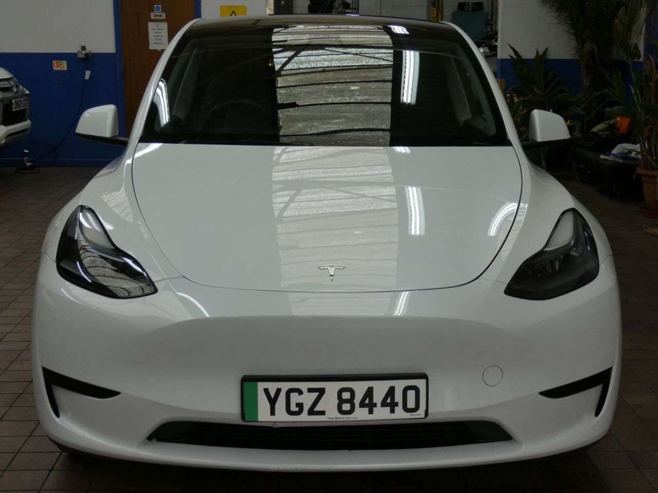 A 2023 TESLA MODEL Y SUV 5dr Electric Auto RWD (346 ps) 1 OWNER WARRANTY A 2023 TESLA MODEL Y SUV 5dr Electric Auto RWD (346 ps) 1 OWNER WARRANTY