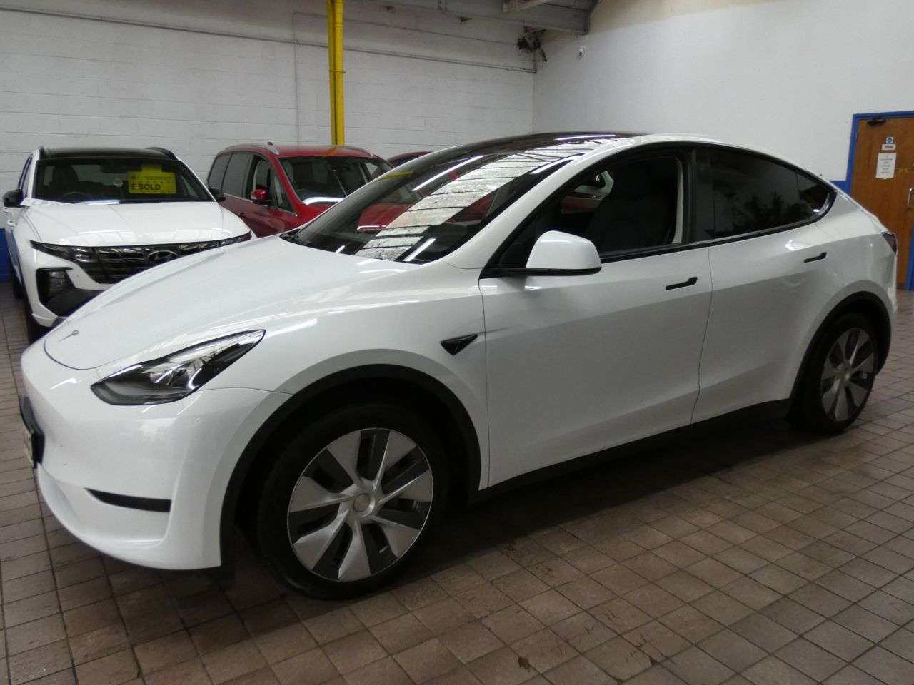 2023 TESLA MODEL Y 2023 TESLA MODEL Y
