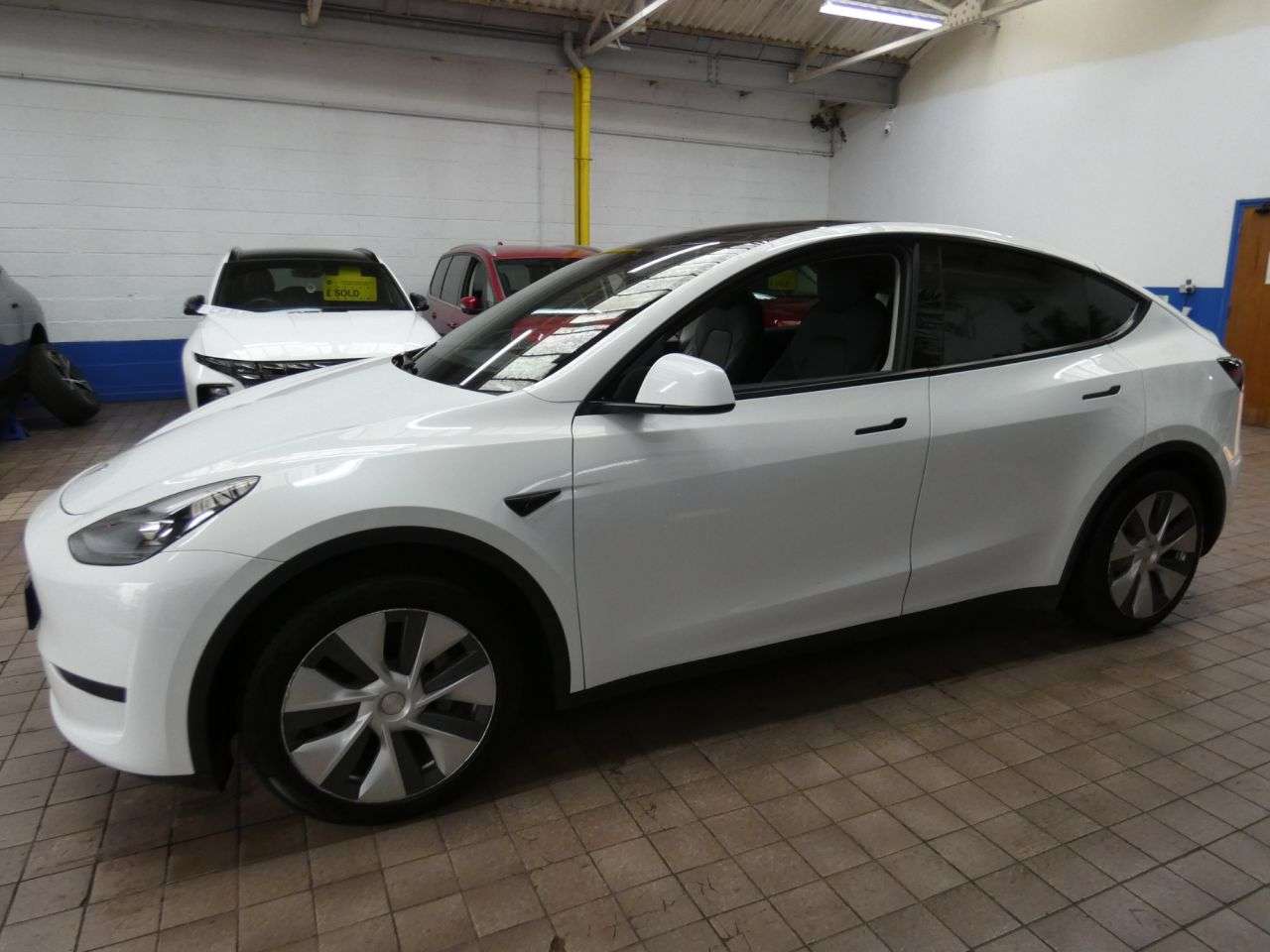 2023 TESLA MODEL Y 2023 TESLA MODEL Y